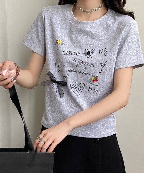 Achic(アシック)の「手描き風プリントTシャツ(Tシャツ/カットソー・レディース・グレー/ブラック/ホワイト/ピンク・M)」の15枚目の写真