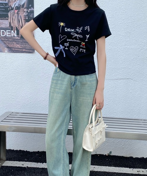 Achic(アシック)の「手描き風プリントTシャツ(Tシャツ/カットソー・レディース・グレー/ブラック/ホワイト/ピンク・M)」の22枚目の写真