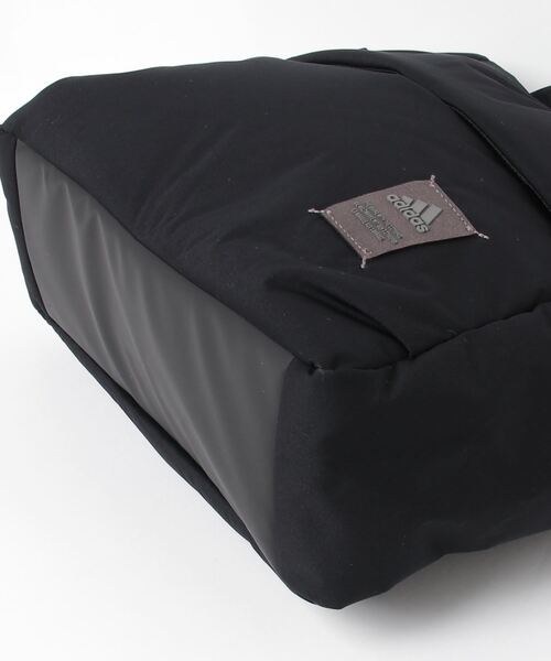 adidas(アディダス)の「マストハブ トートバッグ / アディダス adidas(ショルダーバッグ・レディース・ブラック・FREE)」の2枚目の写真