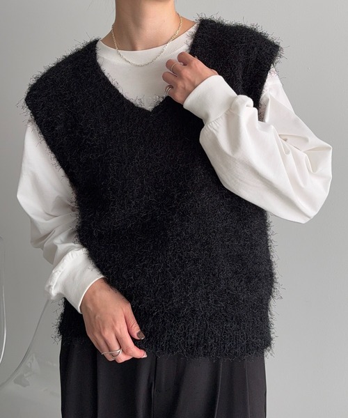 Vネックフェザーニットベスト（ベスト）｜meilmada（メイルマダ）の