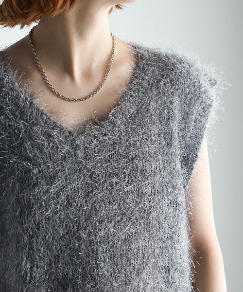 meilmada（メイルマダ）の「Vネックフェザーニットベスト（ベスト・レディース・ベージュ/グレー/ブラック・FREE）」の8枚目の写真