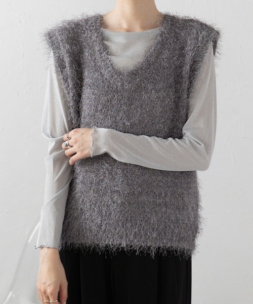 meilmada（メイルマダ）の「Vネックフェザーニットベスト（ベスト・レディース・ベージュ/グレー/ブラック・FREE）」の10枚目の写真