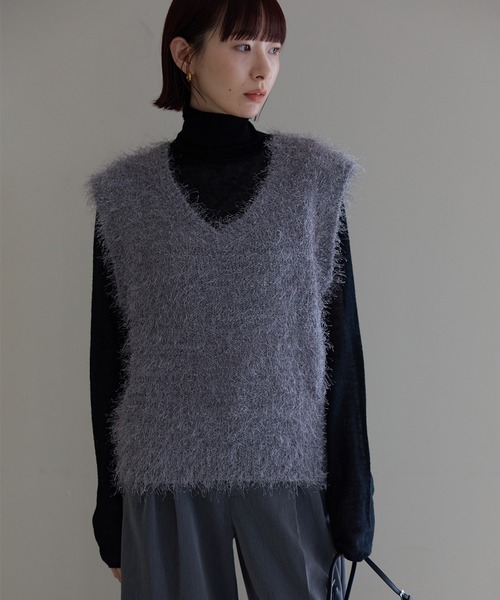 meilmada（メイルマダ）の「Vネックフェザーニットベスト（ベスト・レディース・ベージュ/グレー/ブラック・FREE）」の12枚目の写真