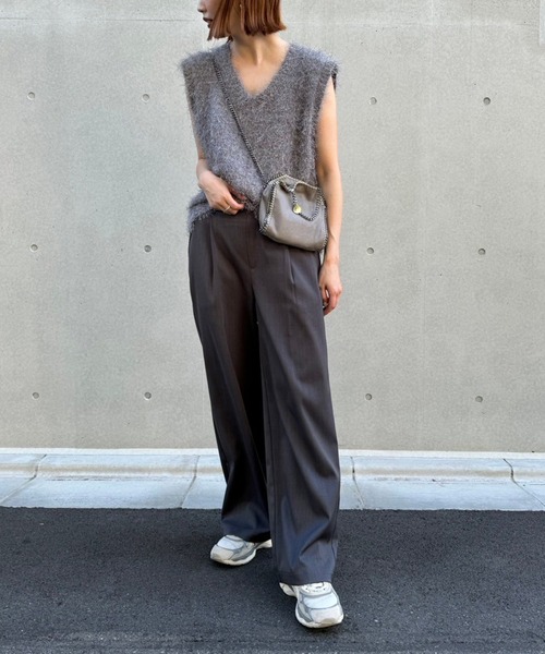 meilmada（メイルマダ）の「Vネックフェザーニットベスト（ベスト・レディース・ベージュ/グレー/ブラック・FREE）」の17枚目の写真