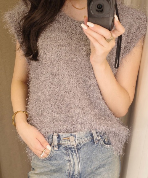 meilmada（メイルマダ）の「Vネックフェザーニットベスト（ベスト・レディース・ベージュ/グレー/ブラック・FREE）」の22枚目の写真