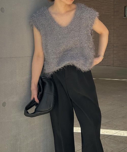 meilmada（メイルマダ）の「Vネックフェザーニットベスト（ベスト・レディース・ベージュ/グレー/ブラック・FREE）」の21枚目の写真