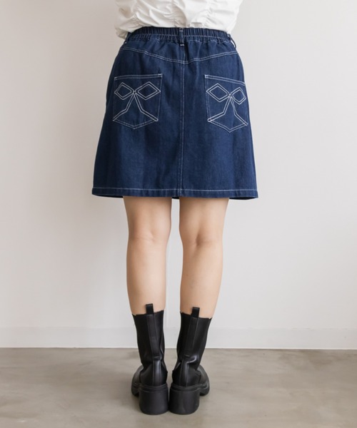 CLETTE（クレット）の「リボンステッチデニムミニスカート（デニムスカート・レディース・ブラック/ネイビー・4L/3L/LL）」の13枚目の写真
