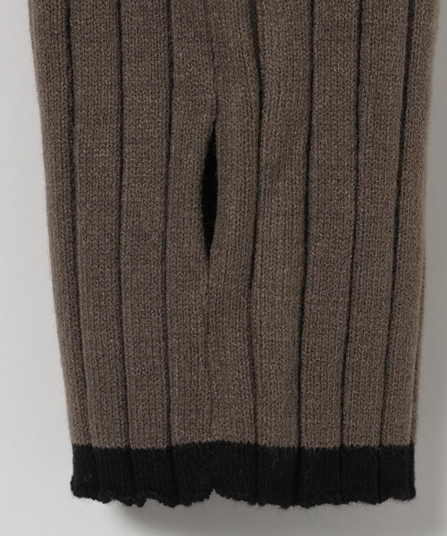 PAGEBOY(ページボーイ)の「バイカラースリーブハイネックニット(ニット/セーター・レディース・ブラウン/ブラック/ライトブルー/オフホワイト/レモンイエロー・FREE)」の11枚目の写真