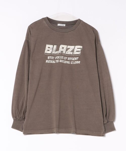 INGNI（イング）の「ピグメントプリントロゴロングTシャツ（Tシャツ/カットソー・レディース・ブラウン系6/ブラック×ブルー/ブラック×レッド・M）」の4枚目の写真