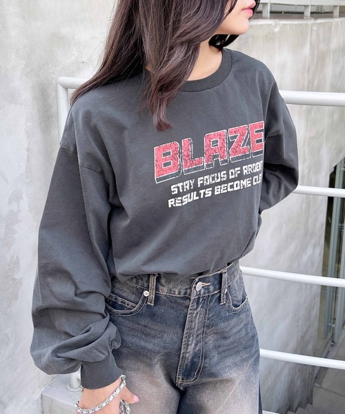 INGNI（イング）の「ピグメントプリントロゴロングTシャツ（Tシャツ/カットソー・レディース・ブラウン系6/ブラック×ブルー/ブラック×レッド・M）」の6枚目の写真