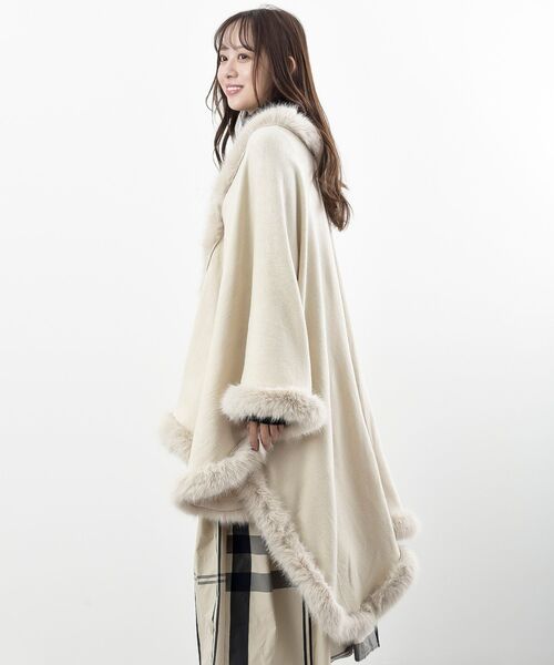 EPOCA  ホワイト ポンチョコート EPOCA ホワイト ポンチョコート