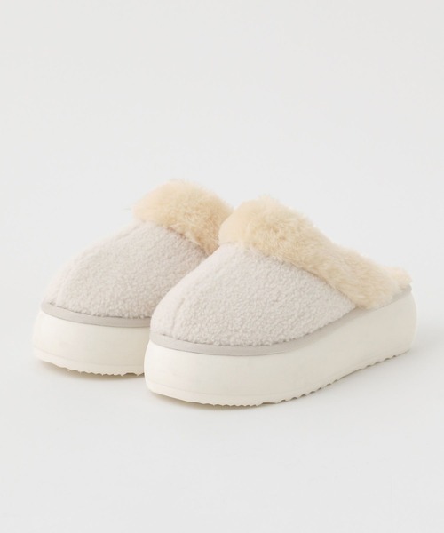 niko and...（ニコアンド）の「オリジナルフェイクファーボアムートンスリッポン（スリッポン・レディース・ブラック/アイボリー/キャメル・MEDIUM/LARGE）」の2枚目の写真