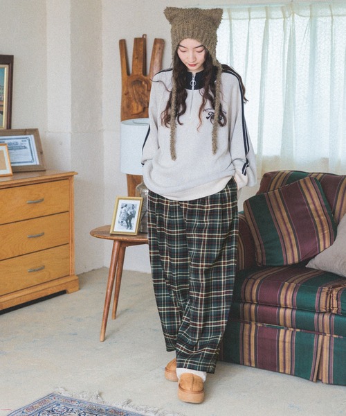 niko and...（ニコアンド）の「オリジナルフェイクファーボアムートンスリッポン（スリッポン・レディース・ブラック/アイボリー/キャメル・MEDIUM/LARGE）」の17枚目の写真