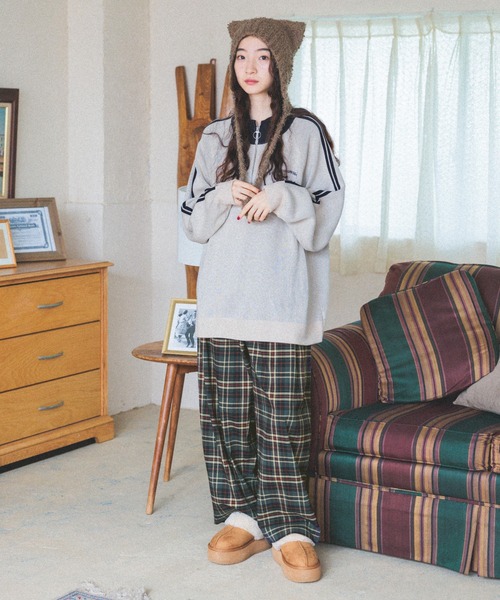 niko and...（ニコアンド）の「オリジナルフェイクファーボアムートンスリッポン（スリッポン・レディース・ブラック/アイボリー/キャメル・MEDIUM/LARGE）」の18枚目の写真