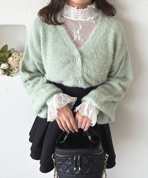 apres jour（アプレジュール）の「【7色展開】ラメシャギーリボンカーディガン【ZOZOTOWN限定アイテム】（カーディガン/ボレロ・レディース・パープル/ホワイト/ピンク/レッド/ブルー/グリーン/イエロー・X-LARGE/フリー）」の3枚目の写真