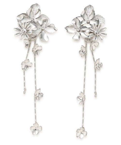 LILY BROWN(リリーブラウン)の「ビッグメタルフラワーピアス(ピアス(両耳用)・レディース・ゴールド/シルバー・FREE)」の1枚目の写真