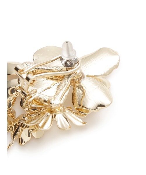 LILY BROWN(リリーブラウン)の「ビッグメタルフラワーピアス(ピアス(両耳用)・レディース・ゴールド/シルバー・FREE)」の6枚目の写真