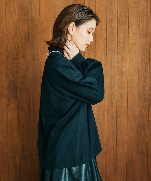 studio CLIP（スタディオクリップ）の「リブモックフレアブラウス