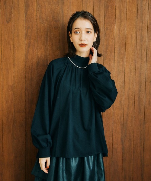 studio CLIP（スタディオクリップ）の「リブモックフレアブラウス（シャツ/ブラウス・レディース・ベージュ/グレー/オフホワイト/ブラック・FREE）」の10枚目の写真