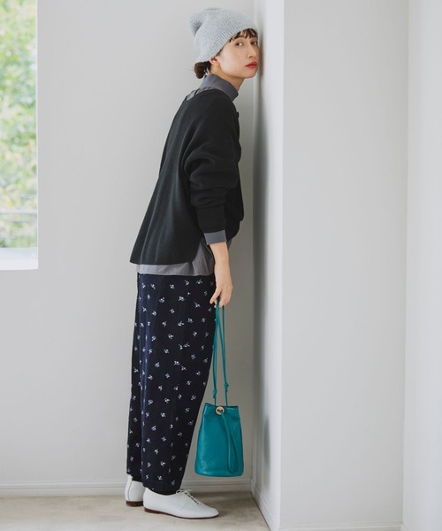 studio CLIP（スタディオクリップ）の「リブモックフレアブラウス（シャツ/ブラウス・レディース・ベージュ/グレー/オフホワイト/ブラック・FREE）」の18枚目の写真