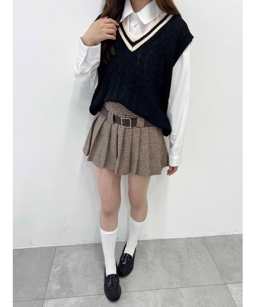 PHILLY（フィリー）の「【2点セット】ラインニットベスト+シャツセット（ベスト・レディース・アイボリー/ブラック・FREE）」の8枚目の写真