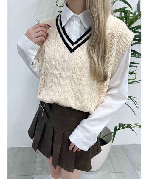 PHILLY（フィリー）の「【2点セット】ラインニットベスト+シャツセット（ベスト・レディース・アイボリー/ブラック・FREE）」の7枚目の写真