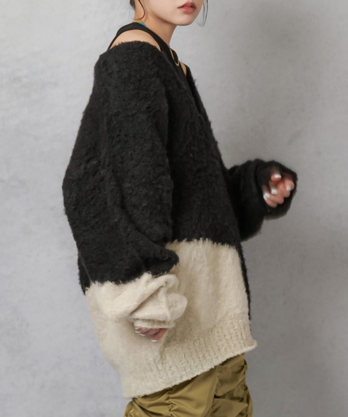 Lull（ルル）の「【Lull / ルル】ブロックカラーオーバーサイズブークレニット（ニット/セーター・レディース・ブラック/ベージュ/チャコール・ONESIZE）」の9枚目の写真