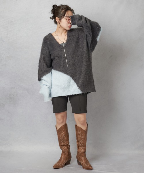 Lull（ルル）の「【Lull / ルル】ブロックカラーオーバーサイズブークレニット（ニット/セーター・レディース・ブラック/ベージュ/チャコール・ONESIZE）」の14枚目の写真