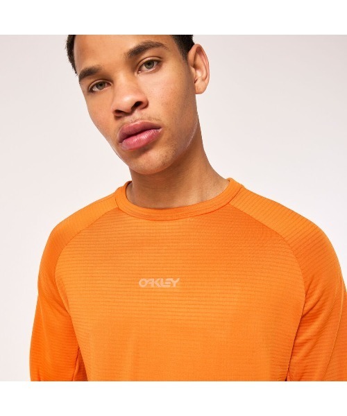 Oakley オークリー　サーマル　ロンT セール】オークリー SEEKER REVEL THERMAL LS JERSEY /T-SHIRT