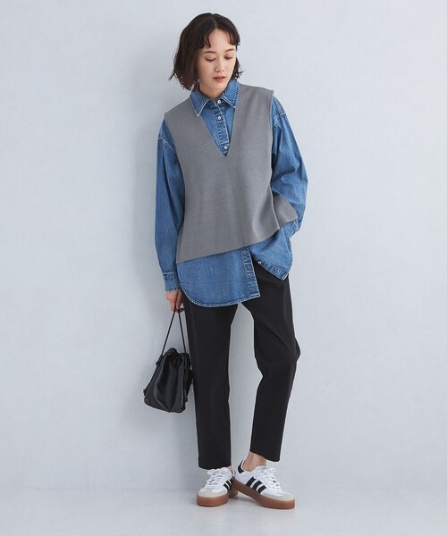 green label relaxing(グリーンレーベルリラクシング)の「DEEP ディープ Vネック ニット Aライン ベスト -ウォッシャブル-(ベスト・レディース・グレー/ブラック/ライトブルー・FREE)」の5枚目の写真