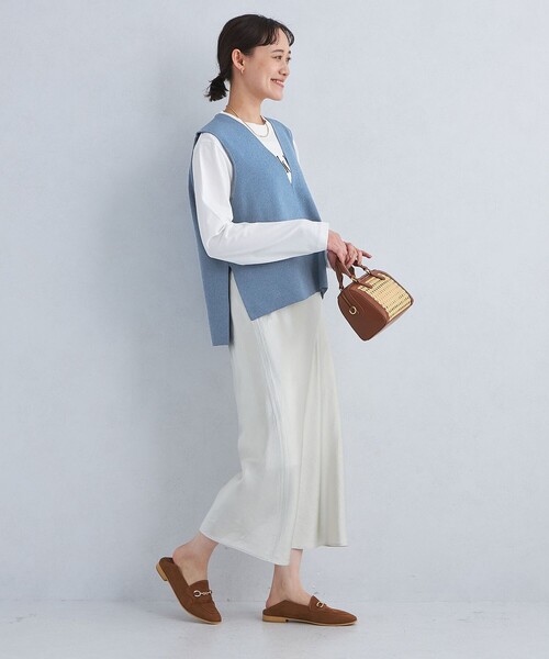 green label relaxing(グリーンレーベルリラクシング)の「DEEP ディープ Vネック ニット Aライン ベスト -ウォッシャブル-(ベスト・レディース・グレー/ブラック/ライトブルー・FREE)」の11枚目の写真