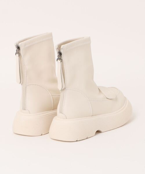 STYLEBLOCK（スタイルブロック）の「裏起毛バックファスナー仕様厚底ショートブーツ（ブーツ・レディース・オフホワイト/ブラック・36/40/39/38/37/35）」の3枚目の写真