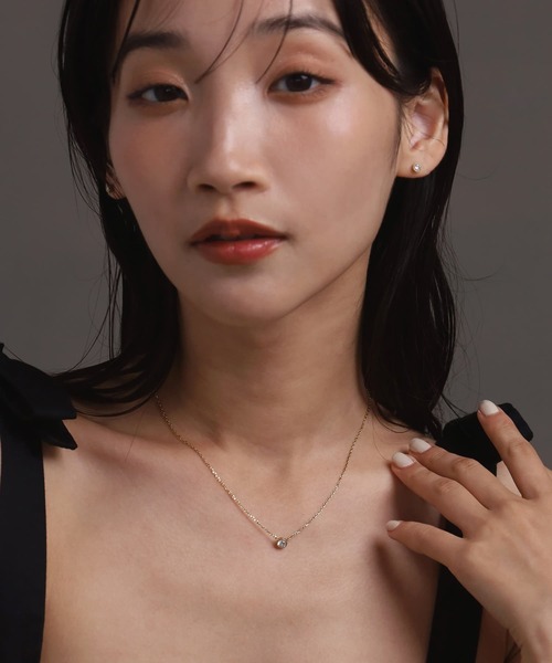 LHME(エルエイチエムイー)の「【WEB限定】”twinkle”1粒ビジューネックレス/ジルコニア/スペシャルパッケージ/サージカルステンレス(金属アレルギー対応)【LHME / エルエイチエムイー】(ネックレス・レディース・ゴールド・40cm)」の10枚目の写真