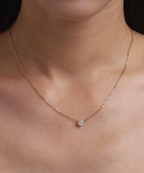 LHME(エルエイチエムイー)の「【WEB限定】”twinkle”1粒ビジューネックレス/ジルコニア/スペシャルパッケージ/サージカルステンレス(金属アレルギー対応)【LHME / エルエイチエムイー】(ネックレス・レディース・ゴールド・40cm)」の11枚目の写真