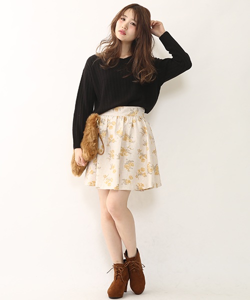 one after another NICE CLAUP（ワンアフターアナザーナイスクラップ）の「【ナイスクラップ】ワイドリブＶネックプルオーバー（ニット/セーター・レディース・ピンク/グレー/ブラック/アイボリー・FREE）」の7枚目の写真