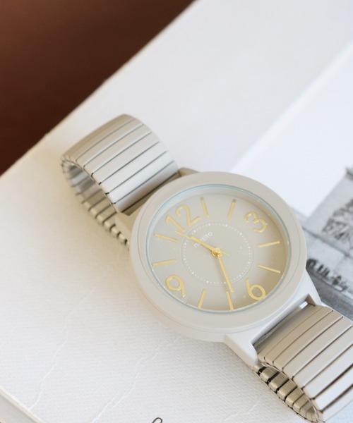nattito（ナティート）の「〈nattito/ナティート〉 腕時計 ワンカラー ジャバラウォッチ ソフジャ（アナログ腕時計・レディース・ホワイト/ブルー/グレー/カーキ/ブラック・36）」の3枚目の写真