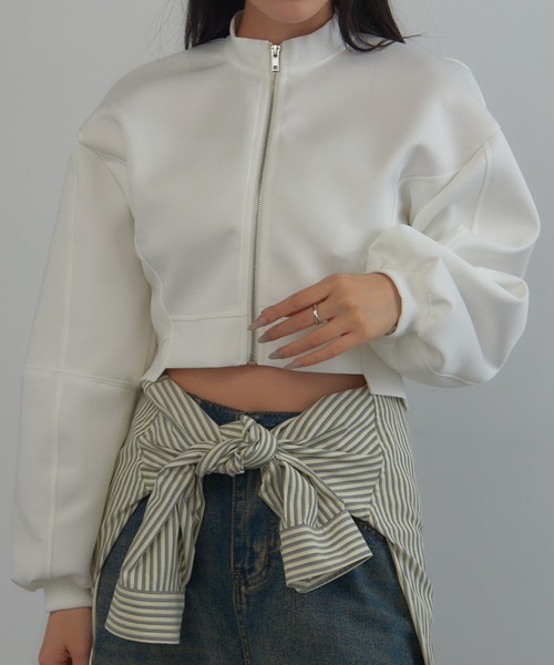 MAGASIN DE MODE Onjna（マガジンデモードオンジェナ ）の「【MAGASIN DE MODE Onjna】Balloon sleeve short zip jacket / バルーンスリーブ ショートジップジャケット trc（その他アウター・レディース・ブラック/オフホワイト/グレー・FREE）」の2枚目の写真