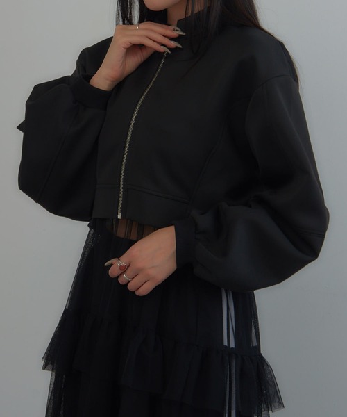 MAGASIN DE MODE Onjna（マガジンデモードオンジェナ ）の「【MAGASIN DE MODE Onjna】Balloon sleeve short zip jacket / バルーンスリーブ ショートジップジャケット trc（その他アウター・レディース・ブラック/オフホワイト/グレー・FREE）」の5枚目の写真