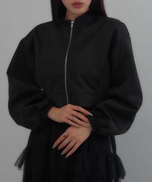 MAGASIN DE MODE Onjna（マガジンデモードオンジェナ ）の「【MAGASIN DE MODE Onjna】Balloon sleeve short zip jacket / バルーンスリーブ ショートジップジャケット trc（その他アウター・レディース・ブラック/オフホワイト/グレー・FREE）」の7枚目の写真