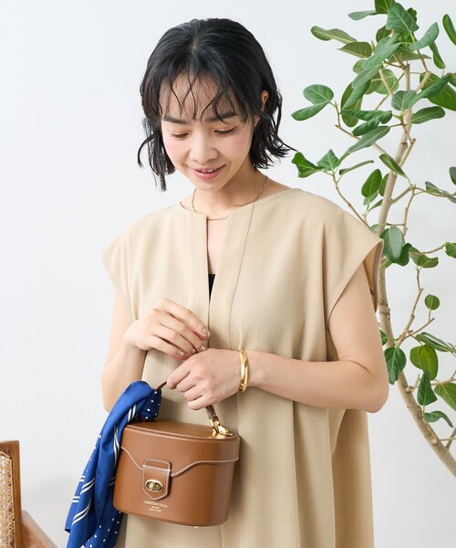 FREAK'S STORE(フリークスストア)の「接触冷感/UV リネンタッチ スキッパーワンピース/ リネンタッチ Vネックワンピース(ワンピース・レディース・グレー/ブラック/ベージュ・フリ-)」の20枚目の写真