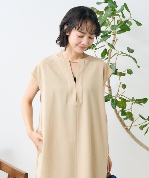FREAK'S STORE(フリークスストア)の「接触冷感/UV リネンタッチ スキッパーワンピース/ リネンタッチ Vネックワンピース(ワンピース・レディース・グレー/ブラック/ベージュ・フリ-)」の21枚目の写真