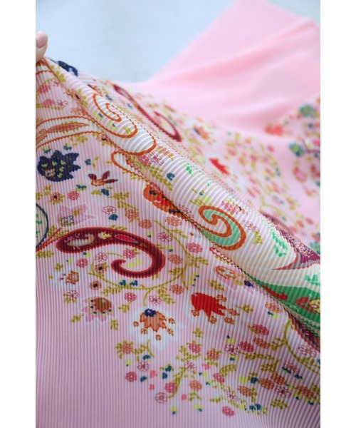 cawaii（カワイイ）の「鮮やかなオリエンタル柄が弾むアコーディオンプリーツロングカーディガン（カーディガン/ボレロ・レディース・ピンク・FREE）」の7枚目の写真