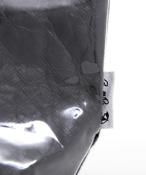 Arnold Palmer（アーノルドパーマー）の「ラミネート × タイベック バッグ（トートバッグ・レディース・キャメル/ベージュ/ブラック・F）」の17枚目の写真