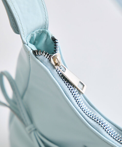 OLIVE des OLIVE(オリーブデオリーブ)の「ドロストホーボーバッグ(ショルダーバッグ・レディース・ダークブラウン/サックスブルー/ピンク/アイボリー・FREE)」の20枚目の写真