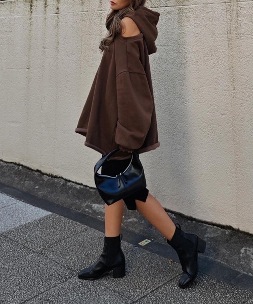 esutoreja（エストレジャ）の「オープンショルダーフーディ（Tシャツ/カットソー・レディース・ライトアッシュグレー/ブラウン/ブラック・FREE）」の9枚目の写真