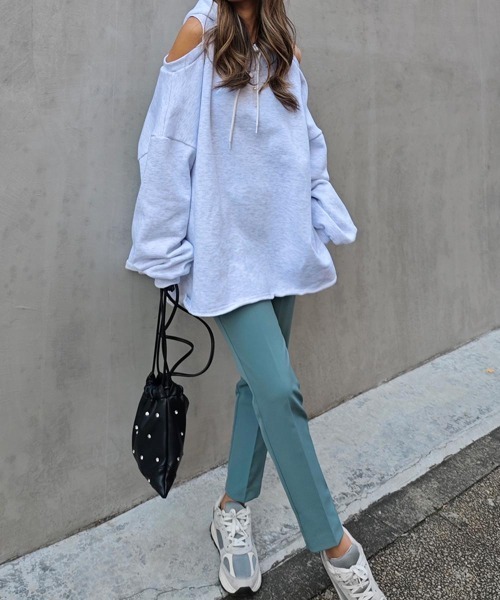 esutoreja（エストレジャ）の「オープンショルダーフーディ（Tシャツ/カットソー・レディース・ライトアッシュグレー/ブラウン/ブラック・FREE）」の13枚目の写真