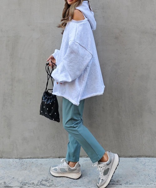 esutoreja（エストレジャ）の「オープンショルダーフーディ（Tシャツ/カットソー・レディース・ライトアッシュグレー/ブラウン/ブラック・FREE）」の17枚目の写真