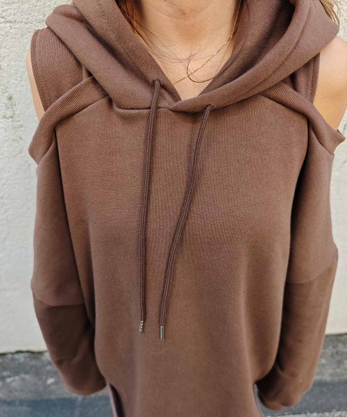 esutoreja（エストレジャ）の「オープンショルダーフーディ（Tシャツ/カットソー・レディース・ライトアッシュグレー/ブラウン/ブラック・FREE）」の6枚目の写真