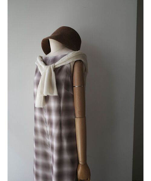 LAGUNAMOON(ラグナムーン)の「オンブレチェックオールインワン(つなぎ/オールインワン・レディース・ブラック/ベージュ・SMALL/MEDIUM)」の19枚目の写真