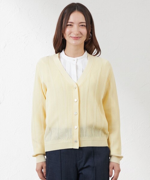 amaca(アマカ)の「ドライコットンコードVネックカーディガン(カーディガン/ボレロ・レディース・イエロー/オフホワイト・38)」の1枚目の写真